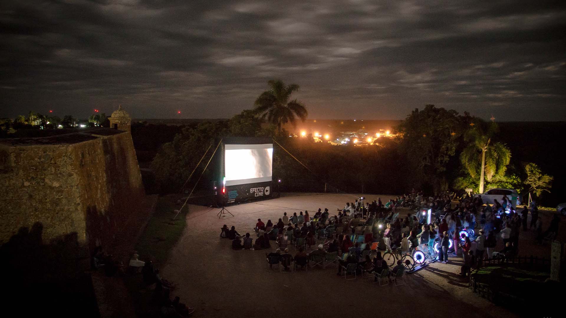 Armenian Mobile Cinema Itinerant Labs - | Arev - 